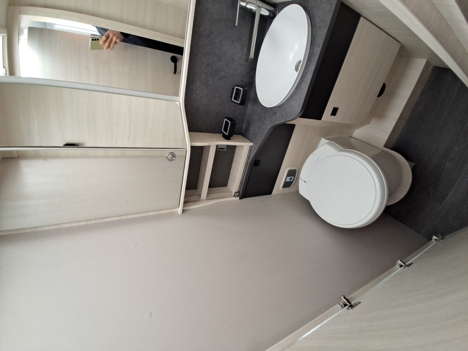 Fahrzeugabbildung Chausson Teilintegriert 777 Titanium Ultimate Arctic,Con.