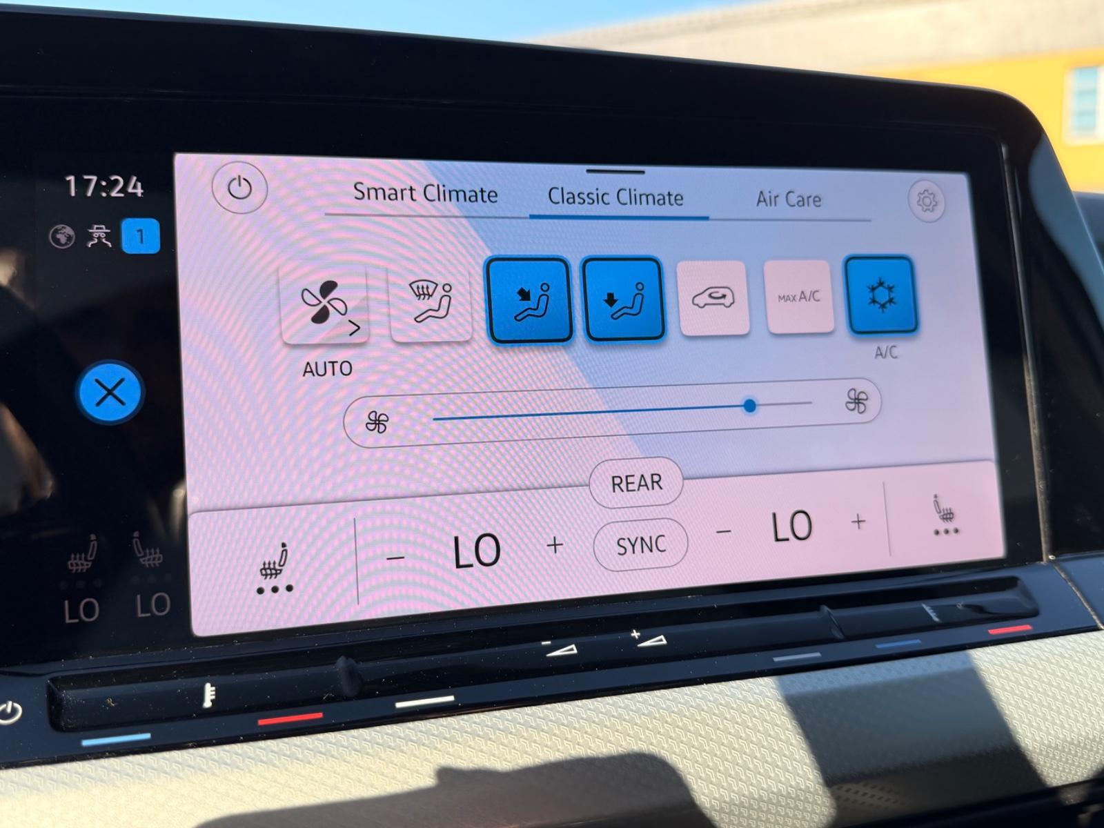 Volkswagen Golf VIII Variant Move AAC GZJR NAVI SHZ LED, миниатюра 14