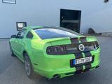 Ford Mustang GT  - mit Benzin-Antrieb: Coupe, Grün