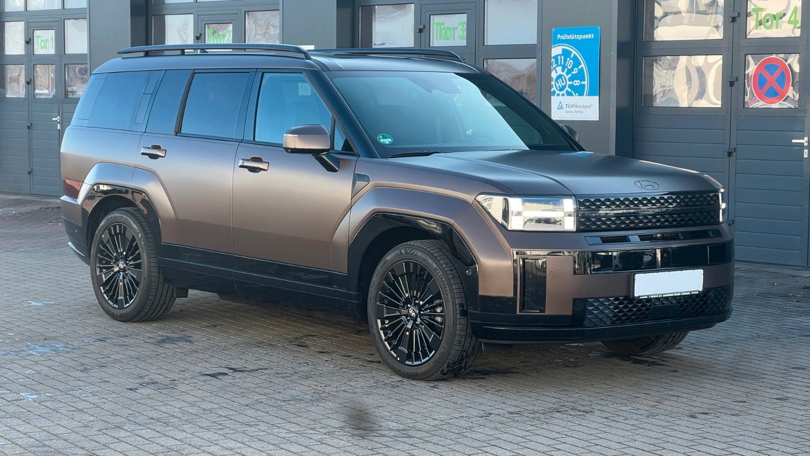 Fahrzeugabbildung Hyundai SANTA FE 1.6T-GDI HEV Blackline *Standhzg*AHK*