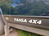 Lada Niva 4x4 - Lada: 4.4