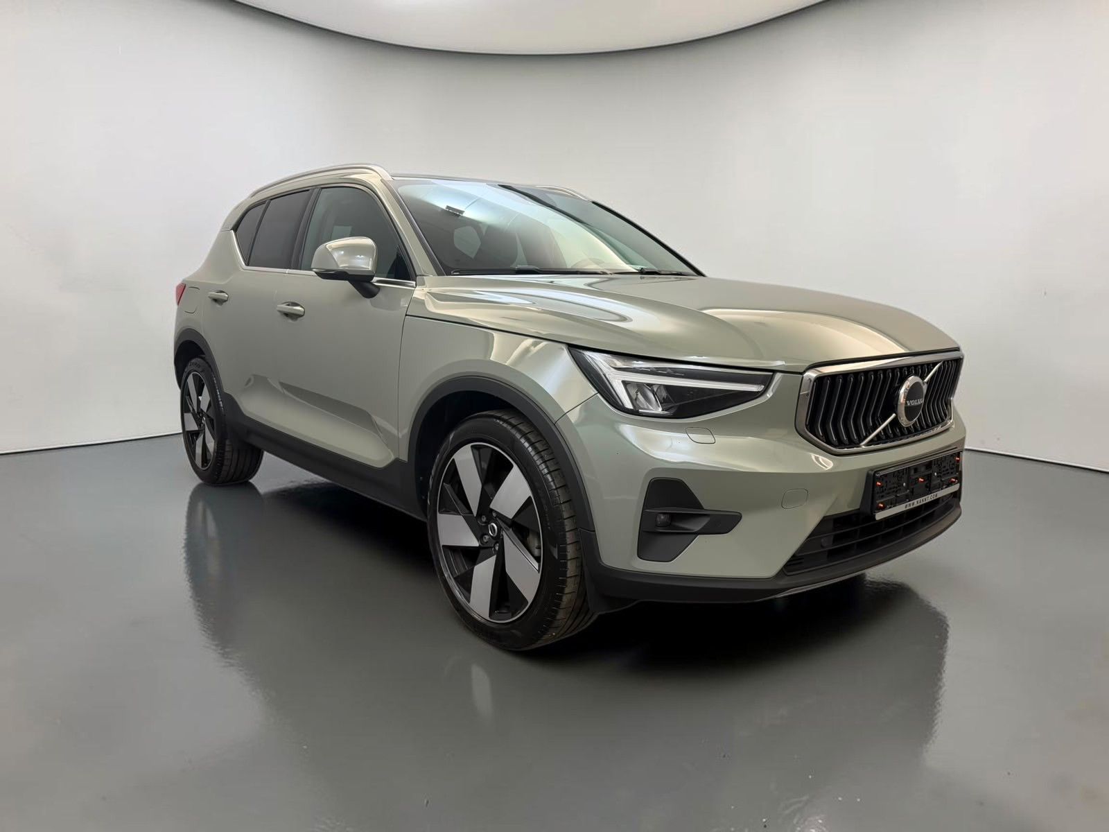 Volvo XC40 T5 Plus Bright Hybrid *20Z*KAM*ACC*LEDER imagem 3