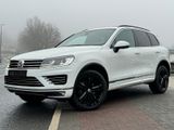 Volkswagen Touareg V6 TDI 3x R line 4Motion AHK Pano Luft - VW Touareg Gebrauchtwagen in Frankfurt
