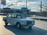 Mercedes-Benz 220 D , W115/8 Oldtimer - Mercedes-Benz: W115