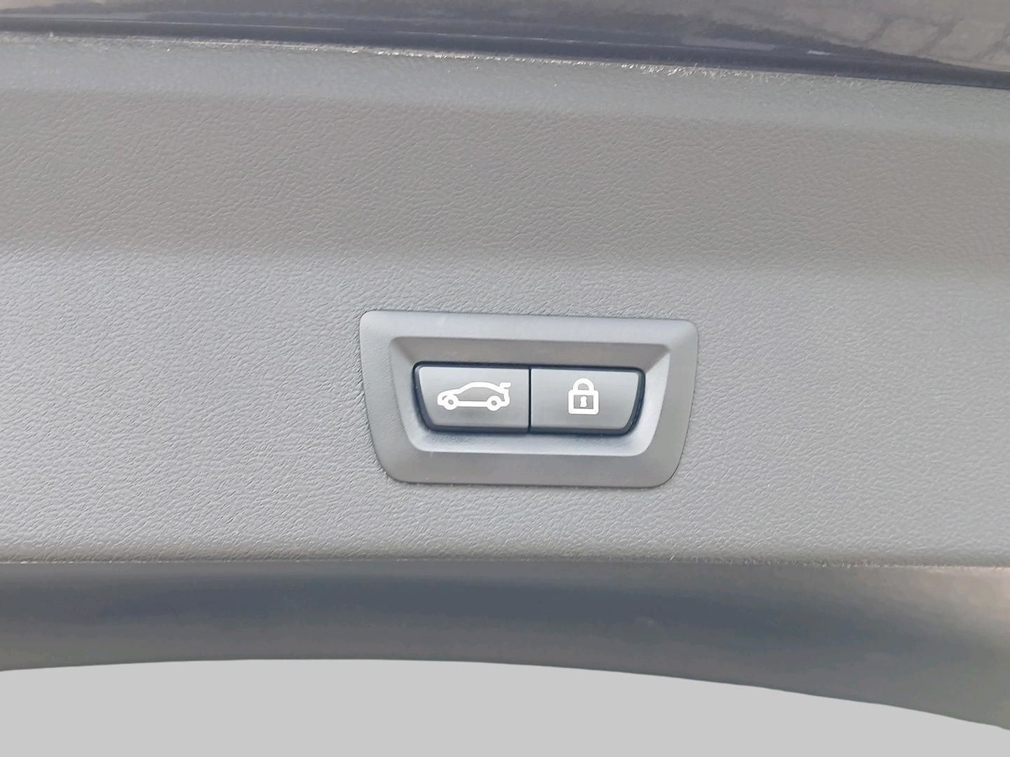 BMW X3 M40 D Sportpaket HUD AD El. Panodach Panorama foto 15