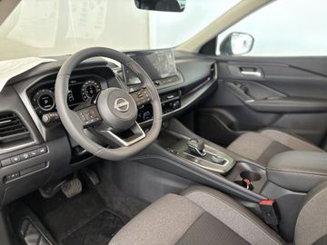 Fotografie des Nissan Qashqai 1.3 DIG-T 4x4 MHEV Xtronic N-Connecta (J
