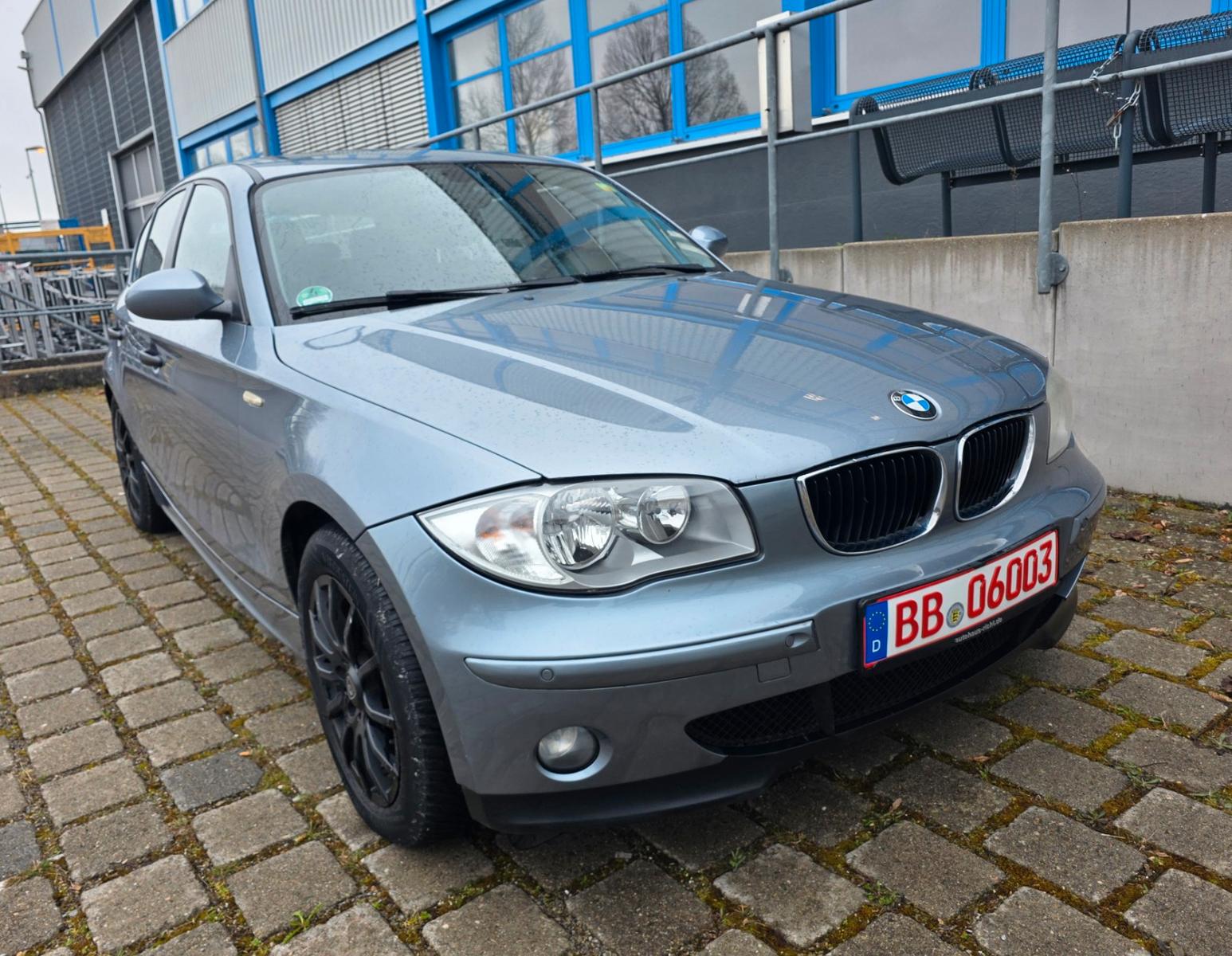 BMW 118/GARANTIE/AUTOMATIK/TÜV09.26/LEDER/SH-DACH