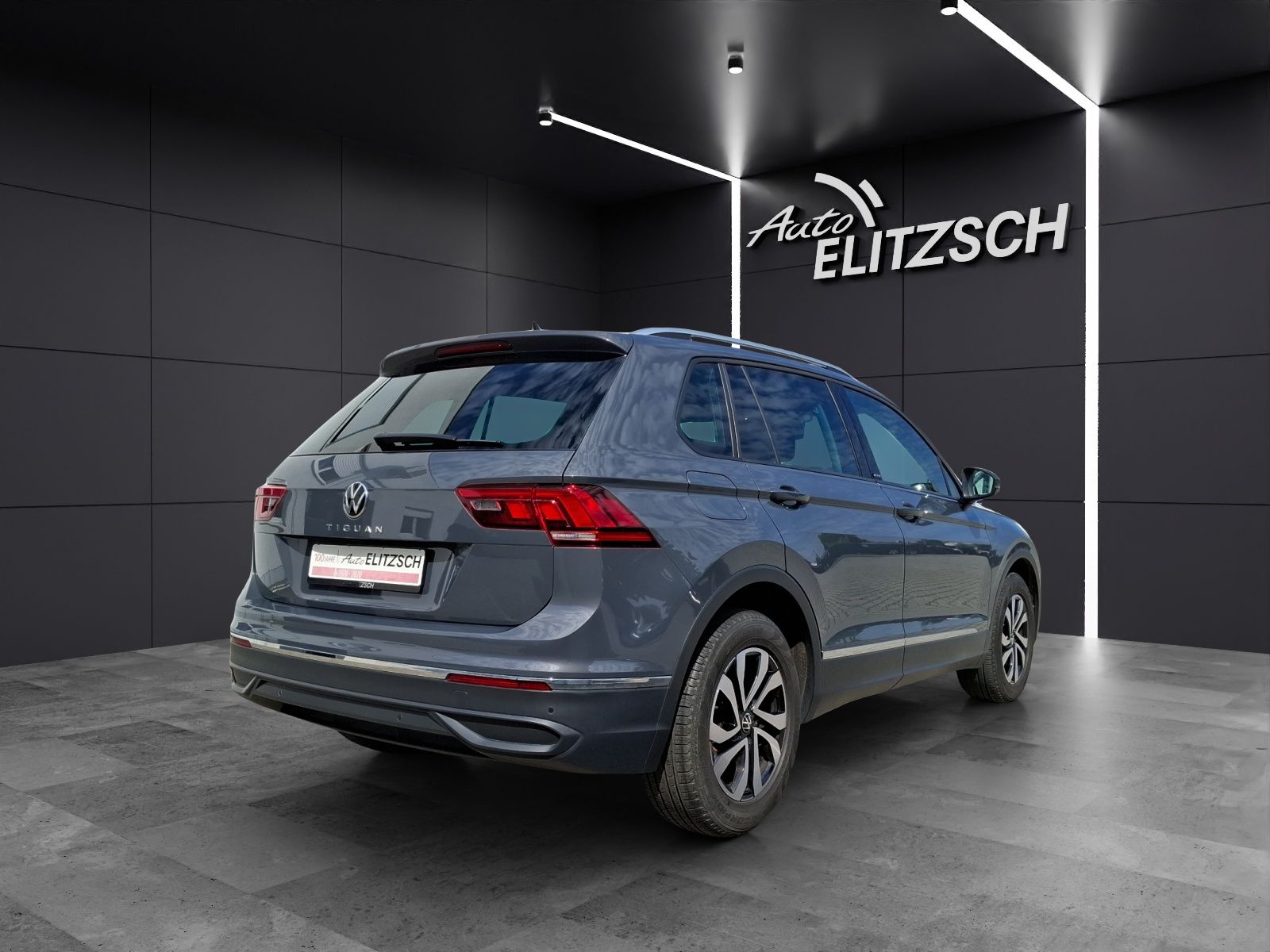 Fahrzeugabbildung Volkswagen Tiguan TDI Active LED Navi ACC Beifahrers. klapp