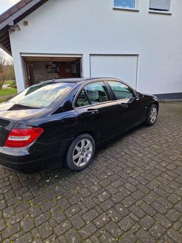 Mercedes-Benz C 200 C -Klasse Lim. C 200 CDI BlueEfficiency