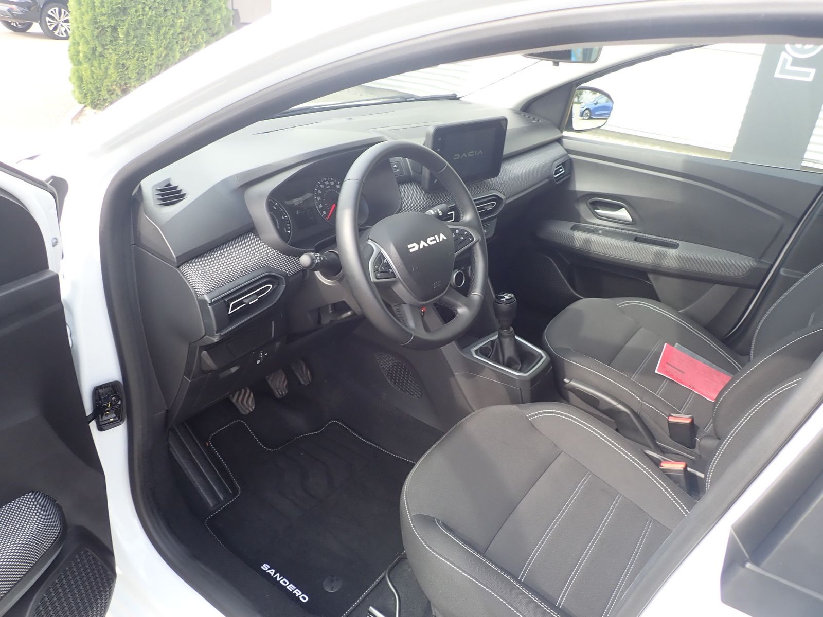 Fahrzeugabbildung Dacia Sandero Expression TCe 90
