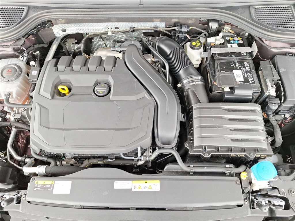 Volkswagen Golf Variant R-Line 1.5 eTSI DSG BusinessPremium, миниатюра 22