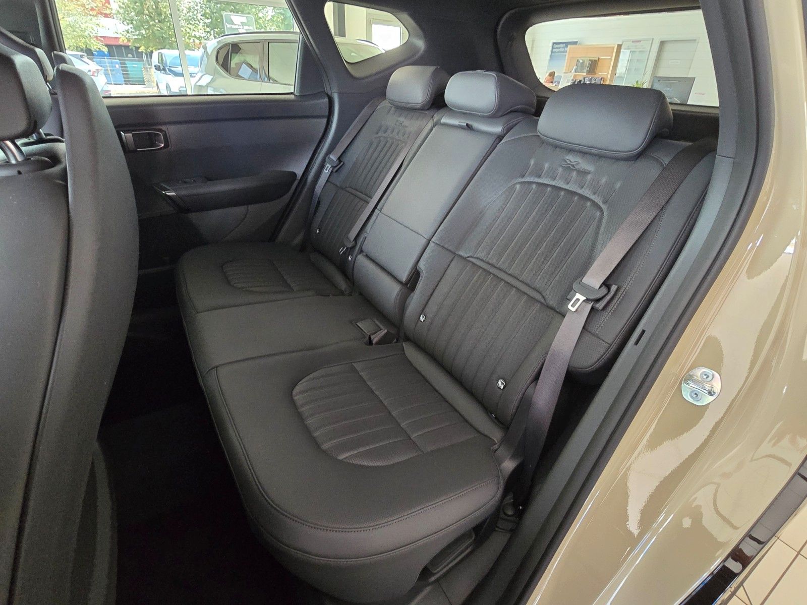 Fahrzeugabbildung Kia SELTOS 1.6T 180 DCT X-LINE GD