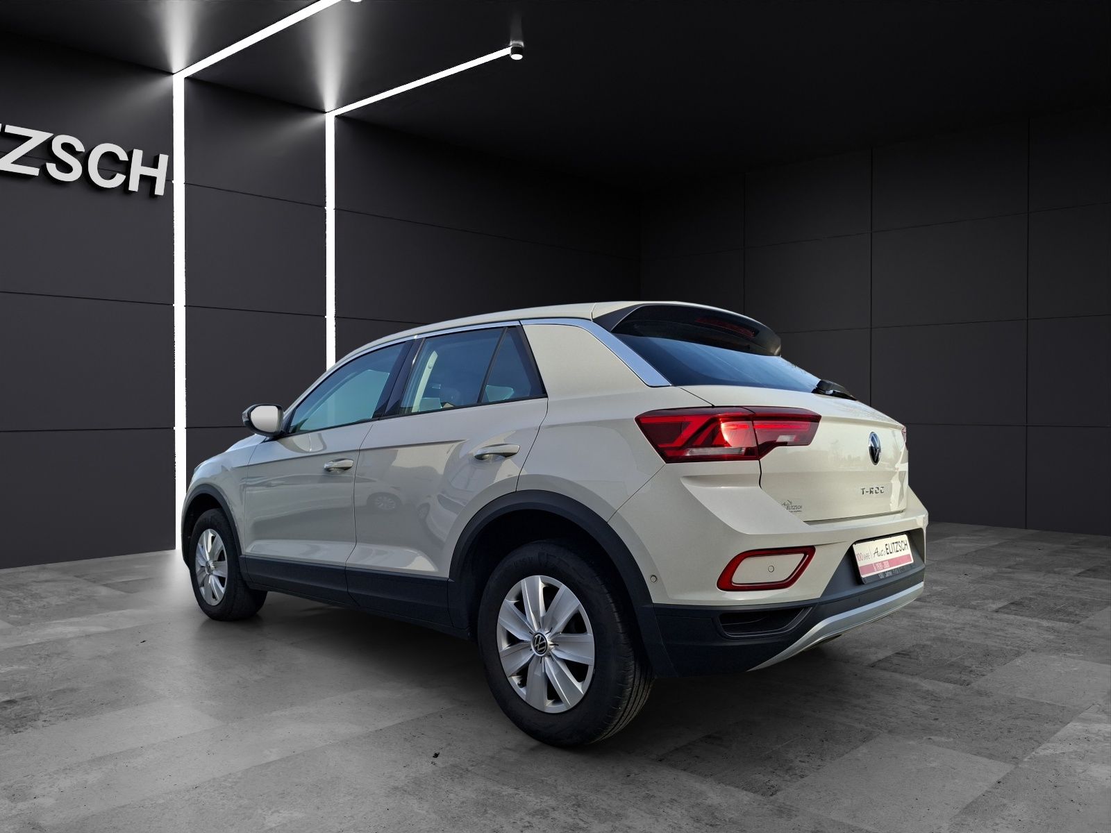 Fahrzeugabbildung Volkswagen T-Roc TSI LED AID Park-Assist SH