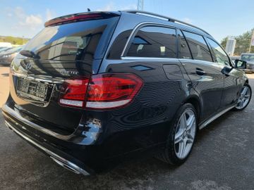 Mercedes E 220 - 4