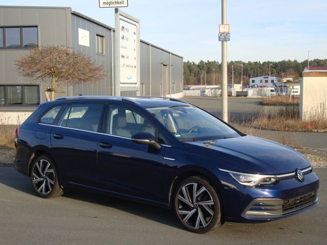 Volkswagen Golf 2.0 TDI DSG Style Variant*MATRIX*TOP-Ausst.