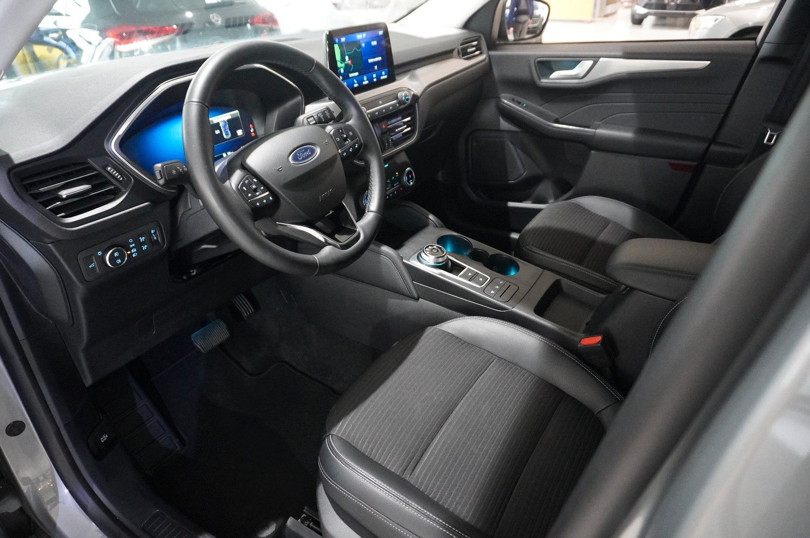 Fahrzeugabbildung Ford Kuga 2.5 HYBRID TITANIUM X 4X4 NAVI/LED/KAMERA