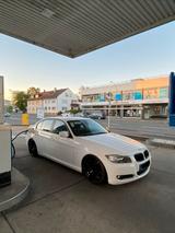 BMW E90 320i LCI | Remus Sportauspuff | H&... - BMW 320: 320i E90