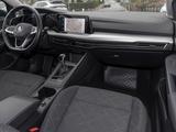 Volkswagen Golf VIII  1.5 l TSI Life NAVI LED GJ-REIFEN PRI - Autos aus dem Jahr 2023