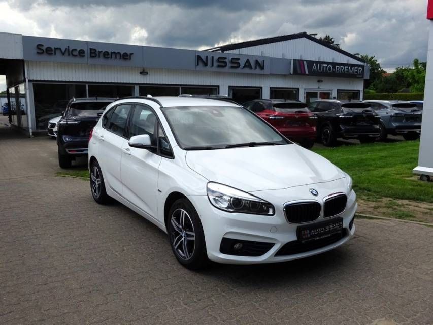 Fahrzeugabbildung BMW 218d 2 Active Tourer 218d Sport Line AHK