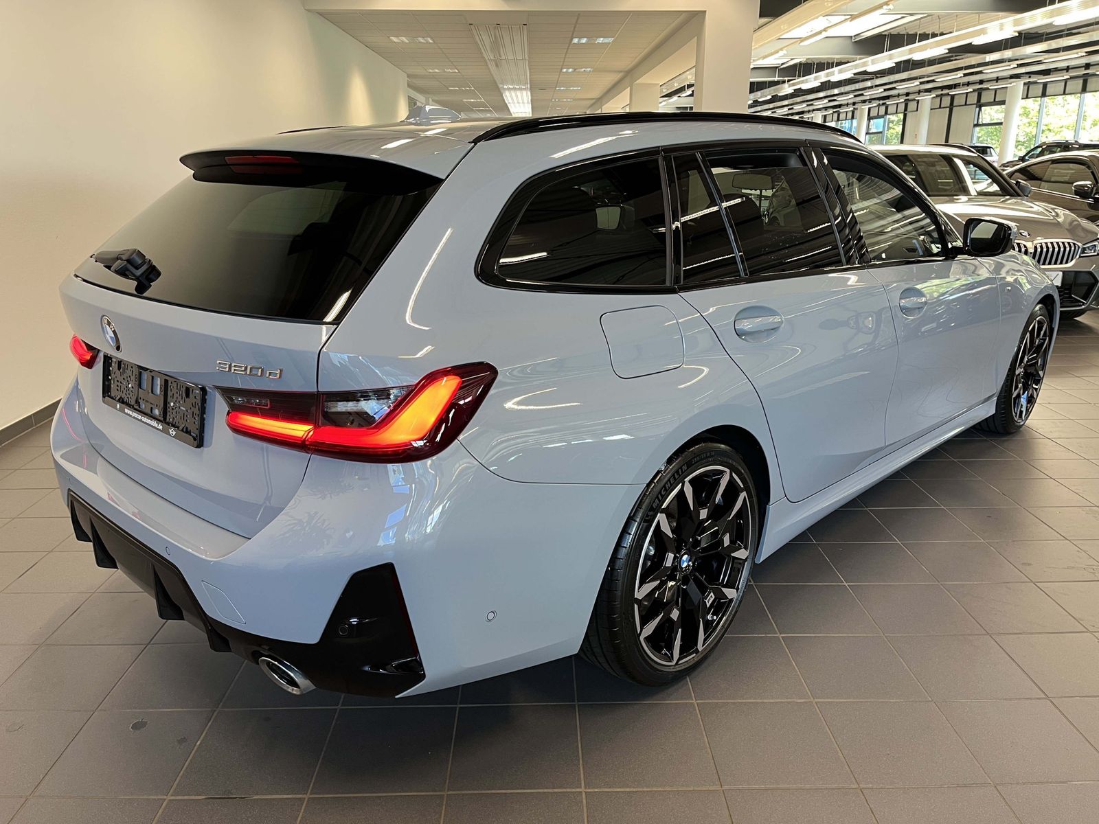 BMW 320 - Bild 3