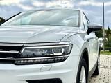 Volkswagen Highline 4M, HUD, ACC, AHK, Leder, HiFI, 8fach - VW Tiguan Allspace von privat
