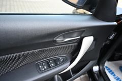 BMW 118 i Advantage Navi Klimaauto LED PDC Sitzhz