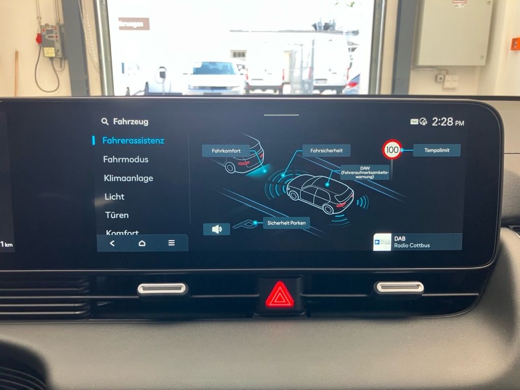 Fahrzeugabbildung Hyundai IONIQ 5 2WD 84kWh Centriq 2xKlima AUT KlimaA SHZ