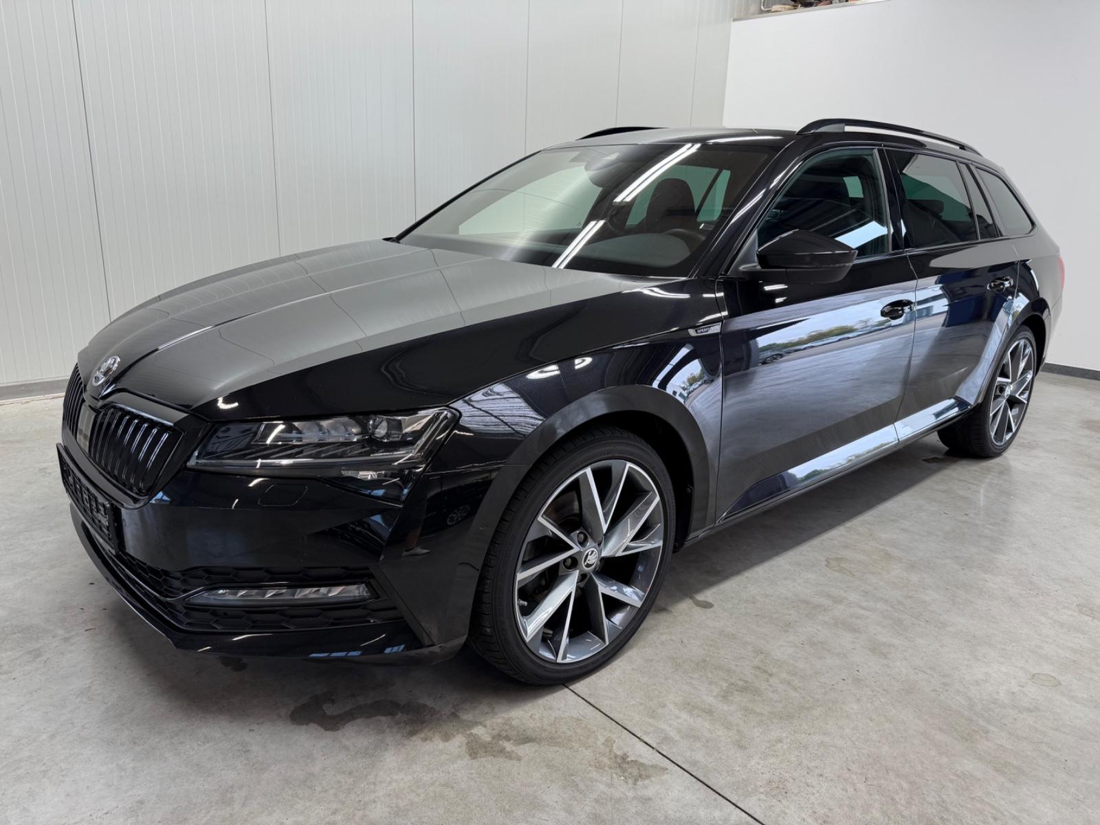 Skoda Superb Combi Sportline*AHK*Virtual*Amundsen