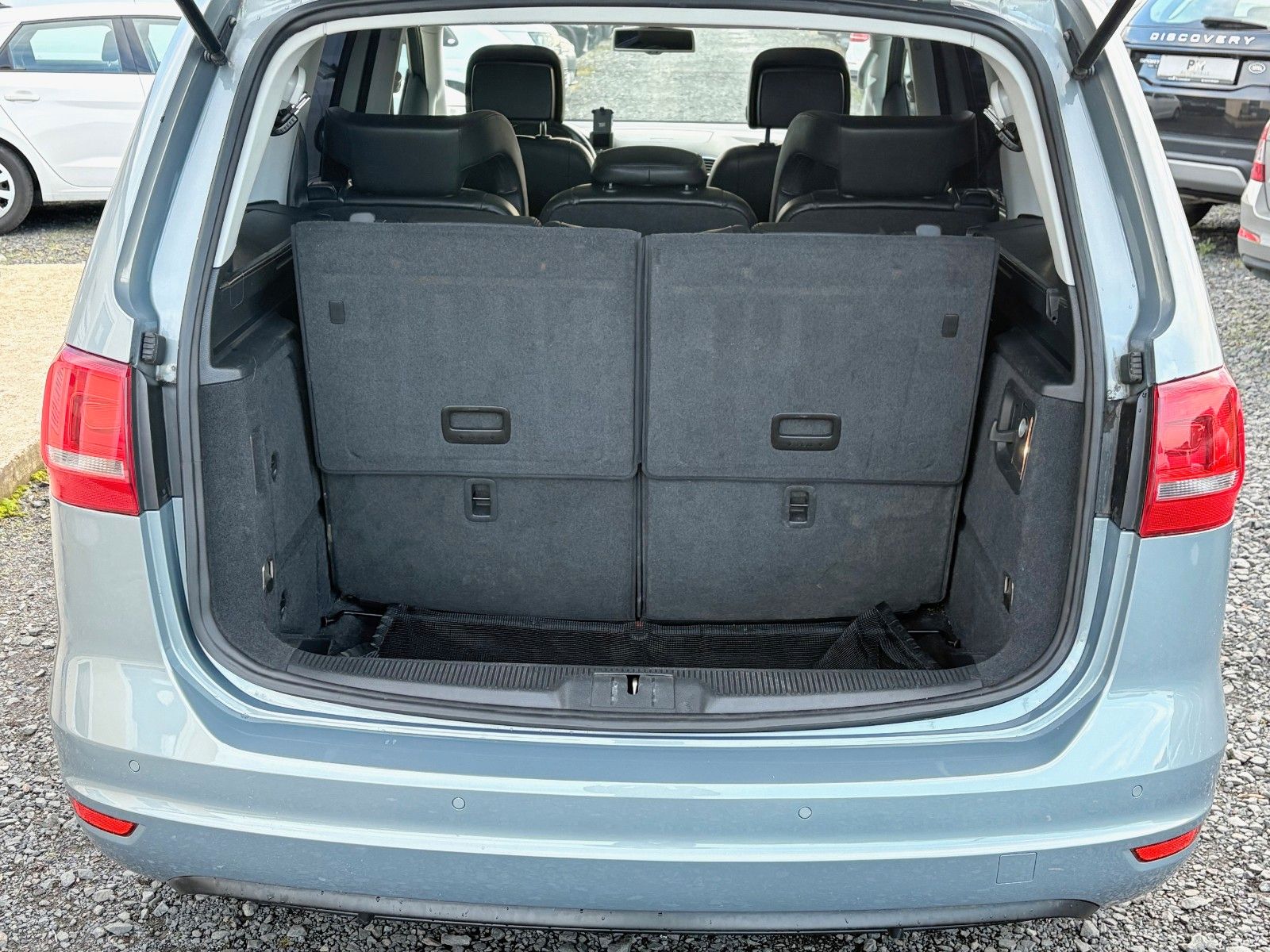 Fahrzeugabbildung Volkswagen Sharan HIGHLINE 7-SITZER Navi Leder Kamera SPORT