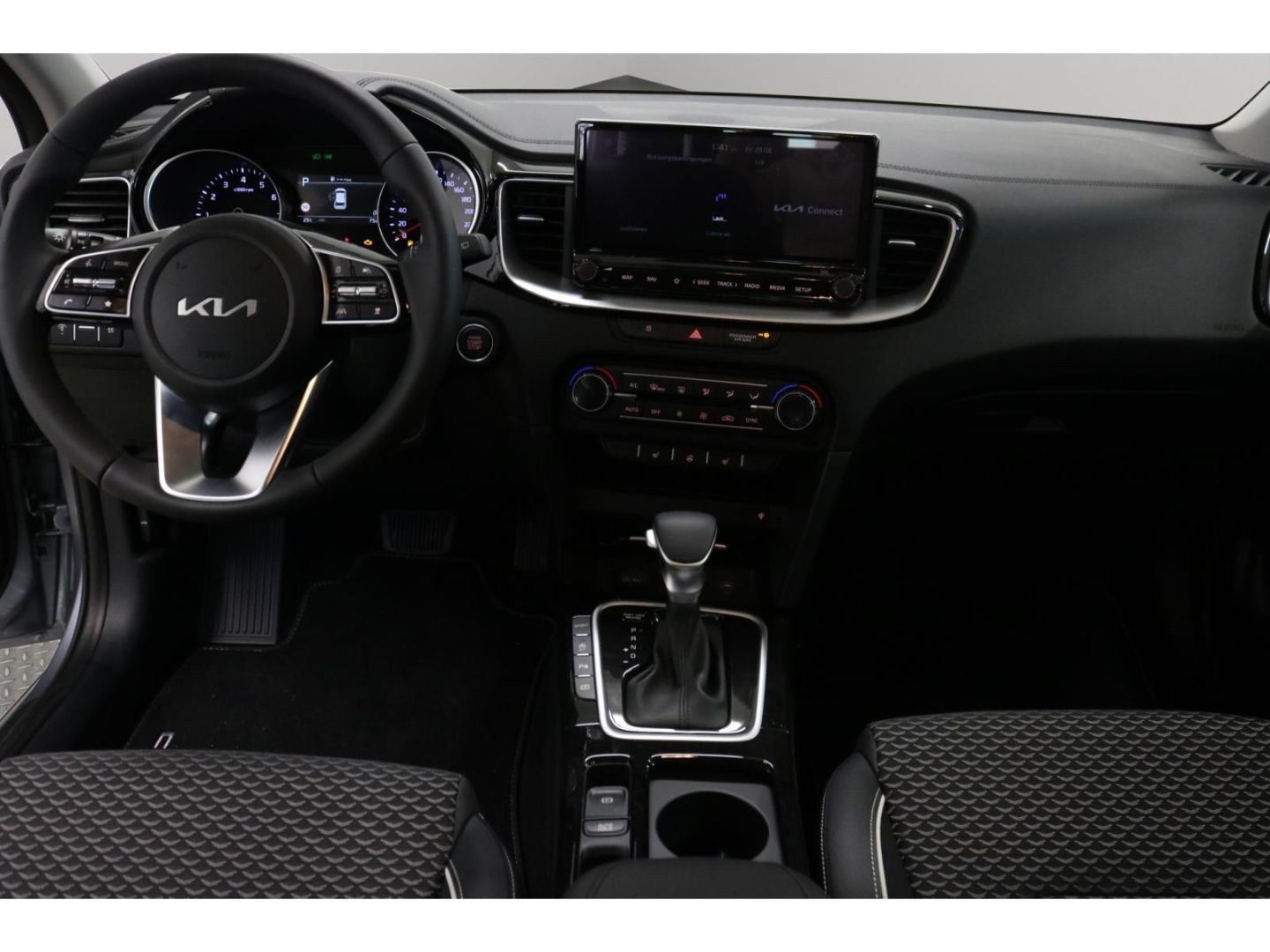 Fahrzeugabbildung Kia Ceed Spirit 1,5 Automatik Kamera Navi SHZ Tempom