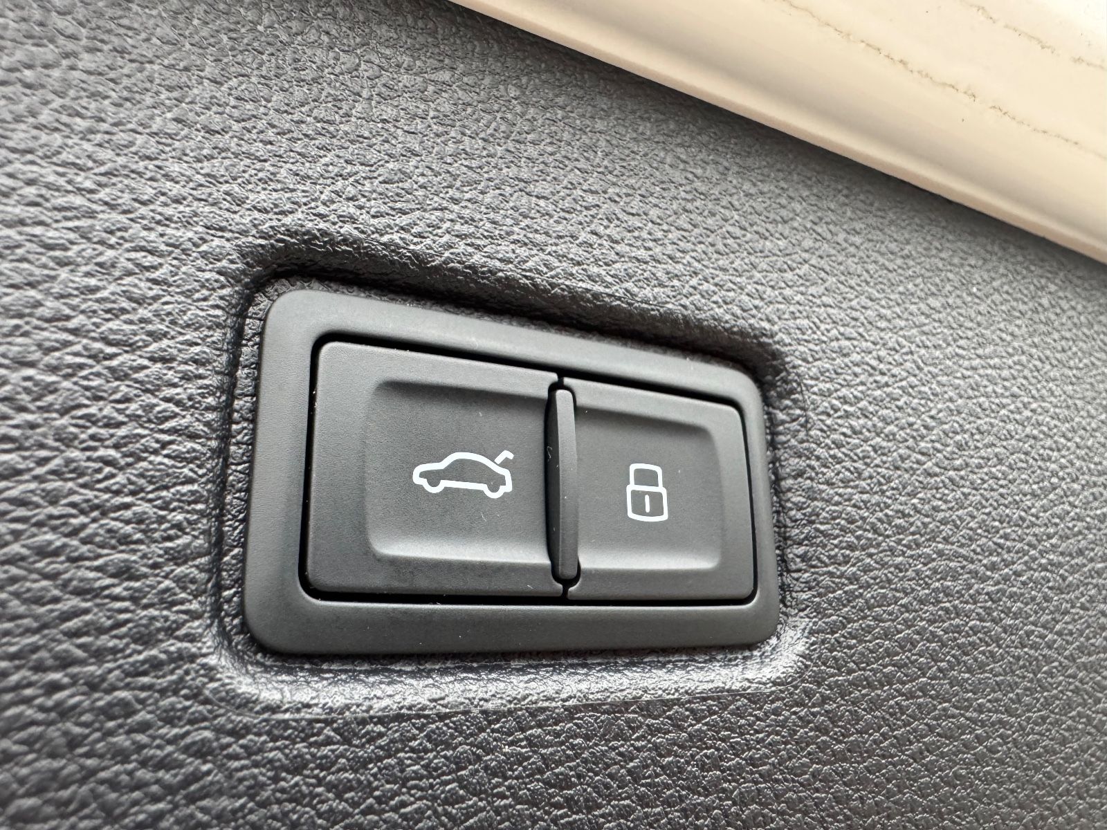 Fahrzeugabbildung Audi Q7 45 TFSI quattro tiptronic*MEMORY*PANO*7-SITZE