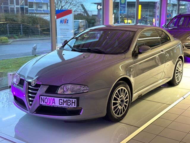 Alfa Romeo GT 1.9 JTD 16V*BOSE*LEDER*NAVI*PDC*SZH*TÜV6-25