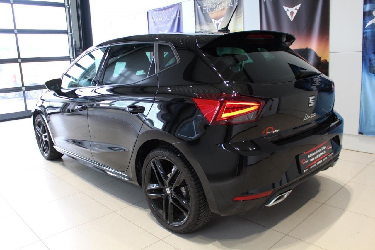 Seat Ibiza FR Black Edition DSG TOTW+PDC+RKAM+SHZ imagem 3