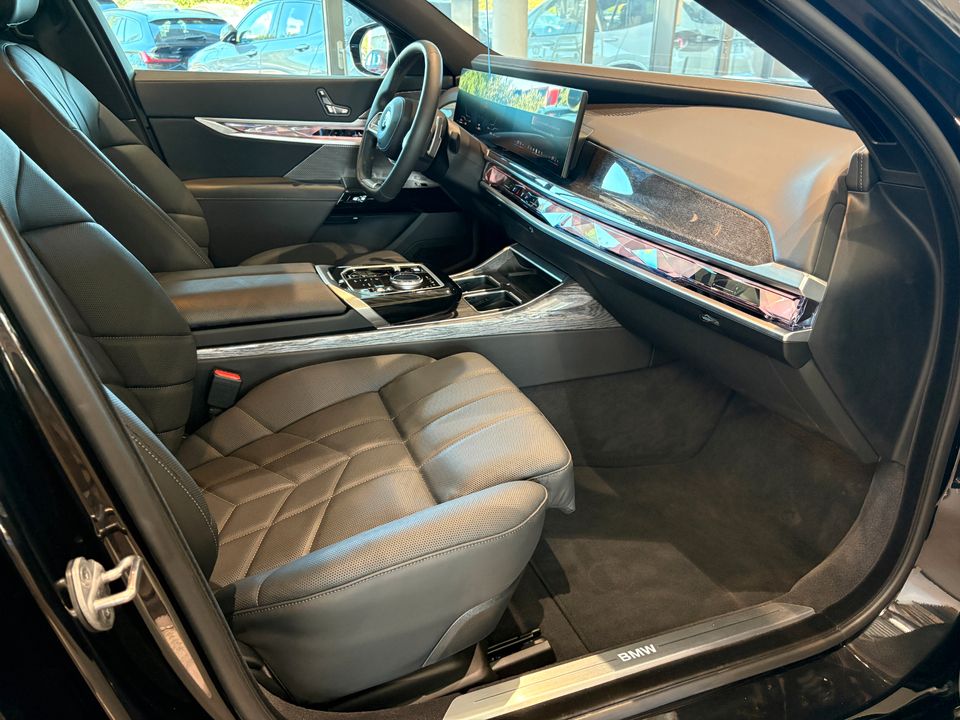 BMW 740 - Bild 27