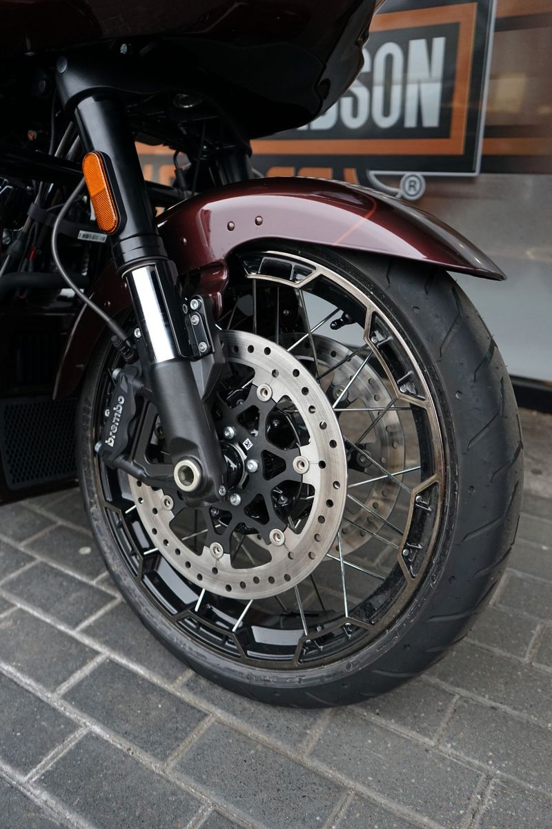Fahrzeugabbildung Harley-Davidson Road Glide CVO