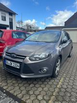 Ford Focus 1,0 EcoB. Champions - NEUER MOTOR - Gebrauchtwagen bis 2.000 Euro mit TÜV
