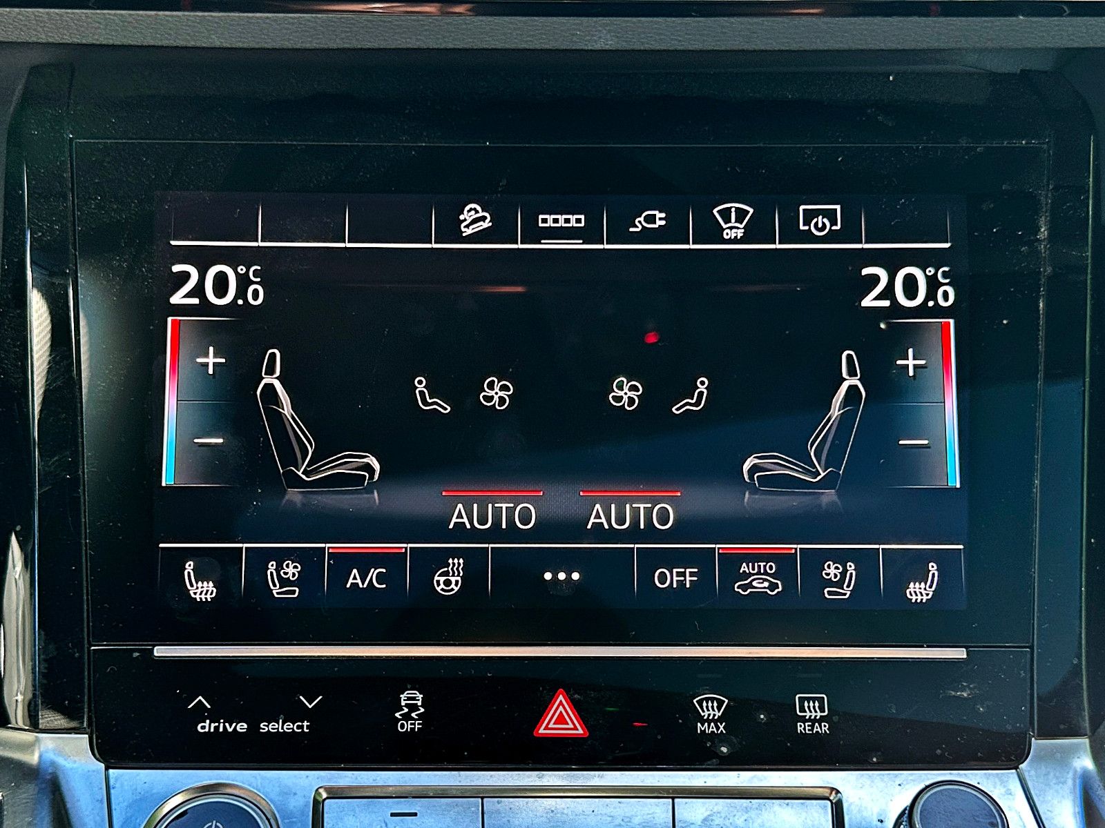 Audi Q8 e-tron - Bild 20