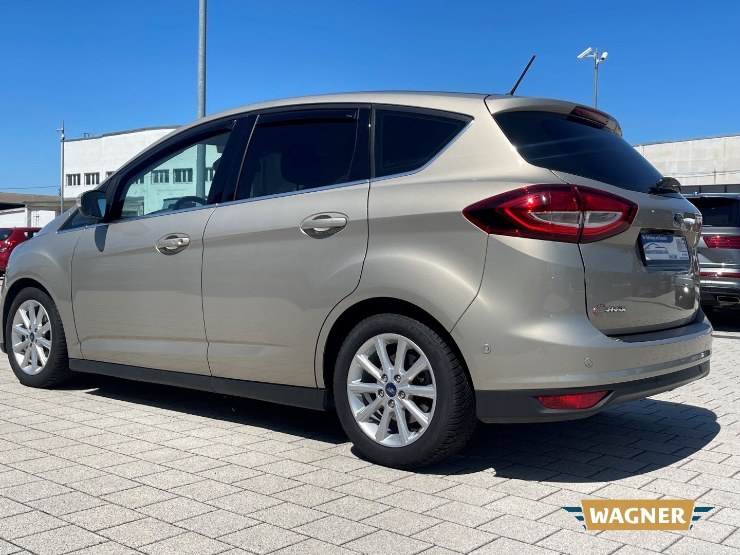 Fahrzeugabbildung Ford C-Max Titanium 1.5 EcoBoost Standheizung