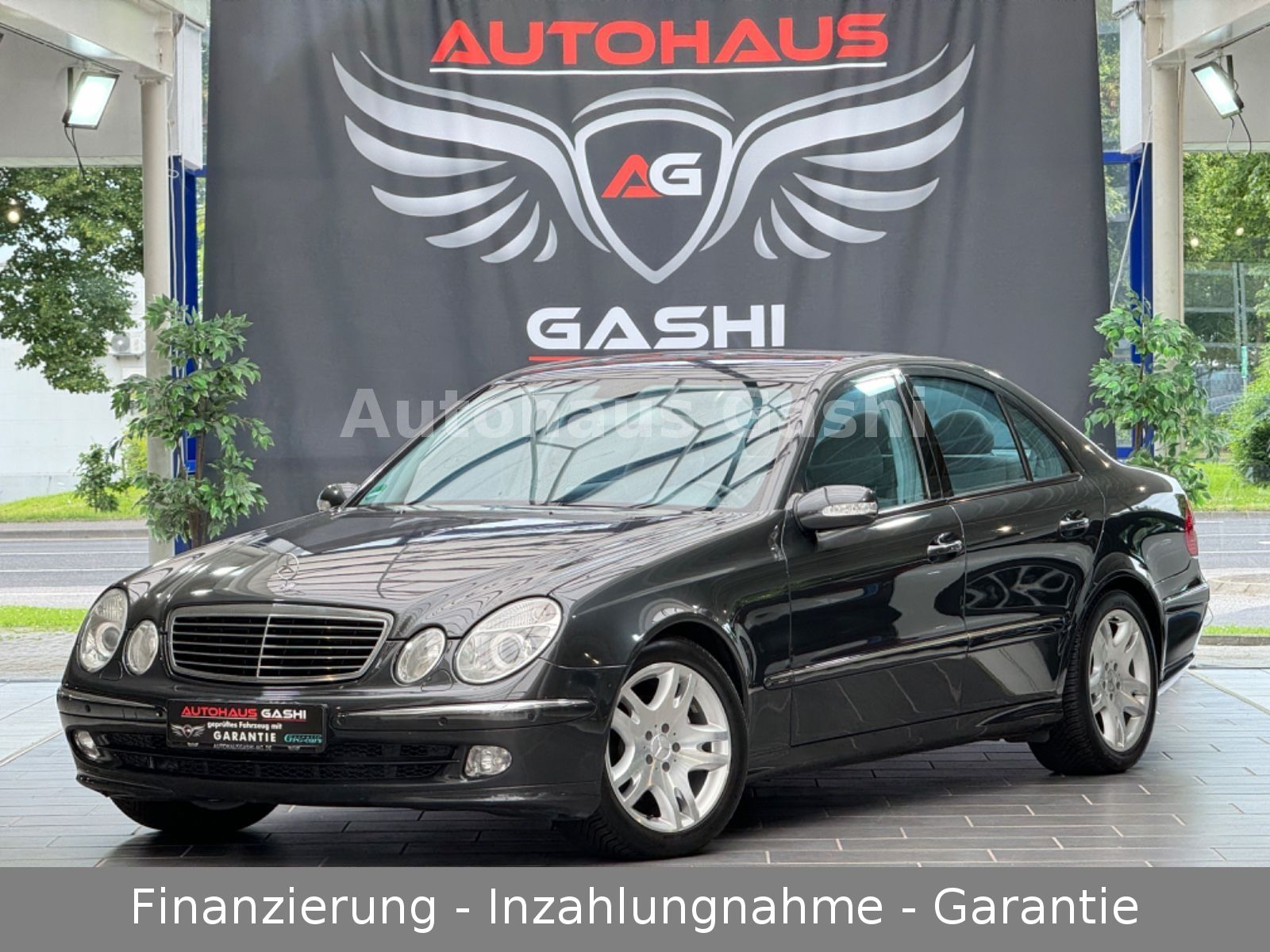 Fahrzeugabbildung Mercedes-Benz E-270 CDI*Avantgarde*Automatik*Navi*AHK*PDC