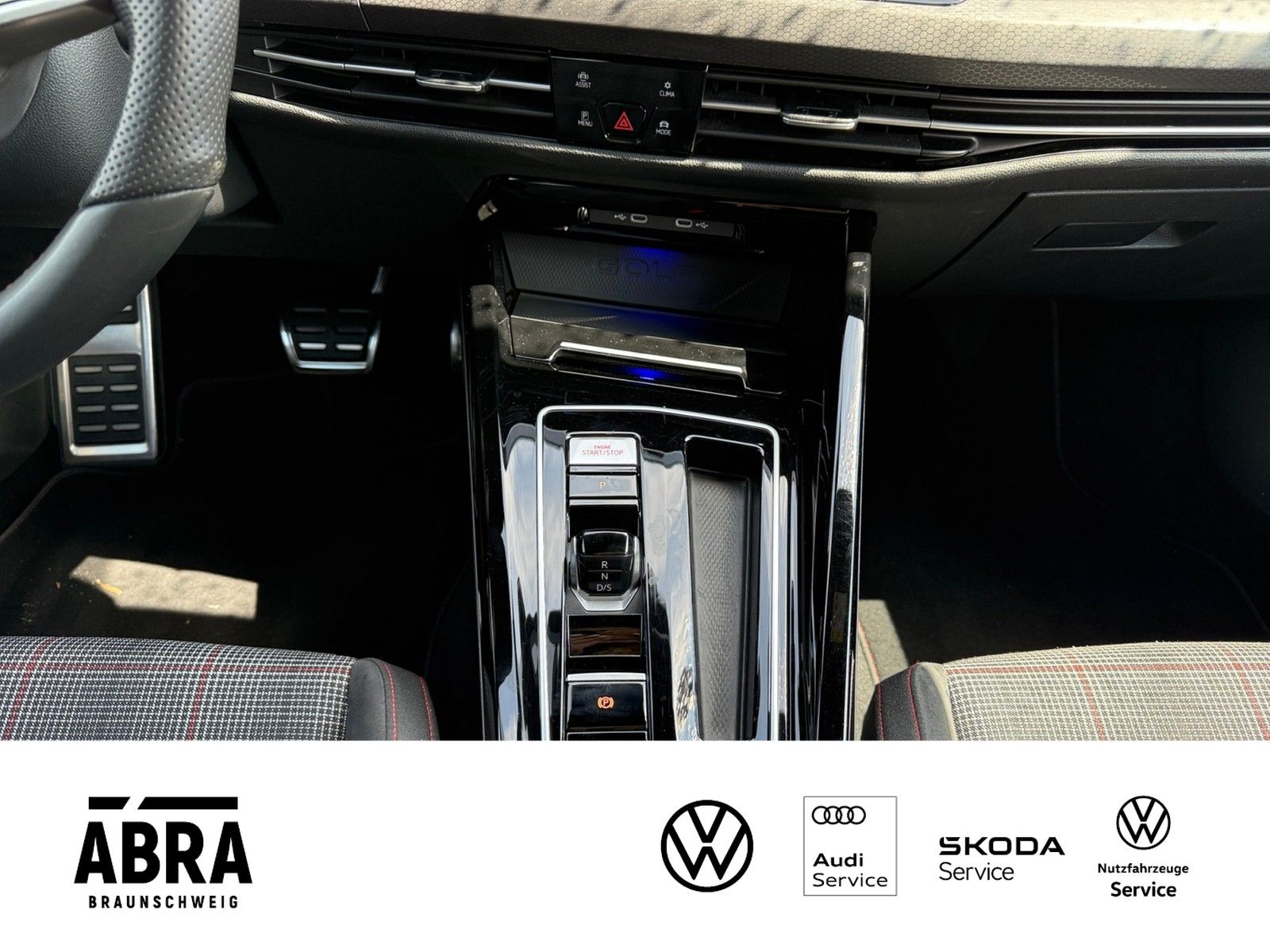 Volkswagen Golf GTI VIII 2.0 TSI  DSG LED+NAVI+CAM+ACC foto 9