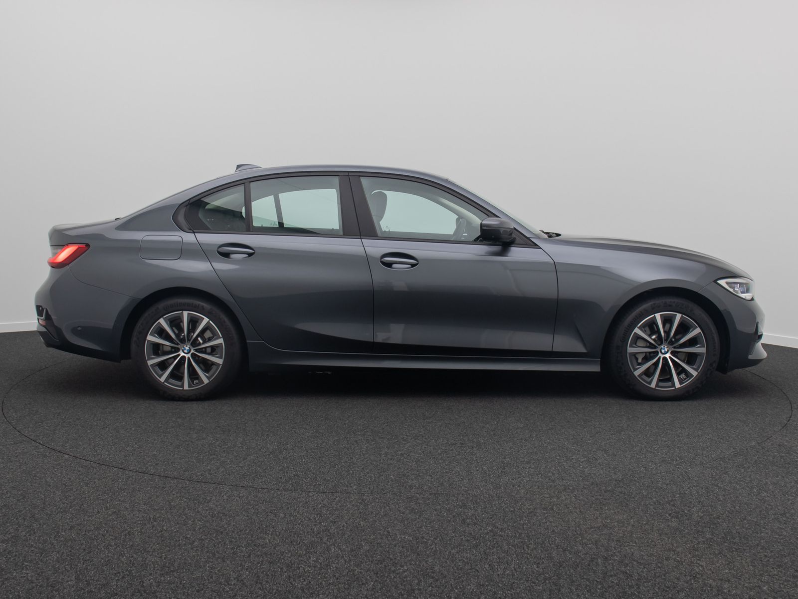 Fahrzeugabbildung BMW 330e 360°Laser HUD DAB HiFi Komfort Sport Leder