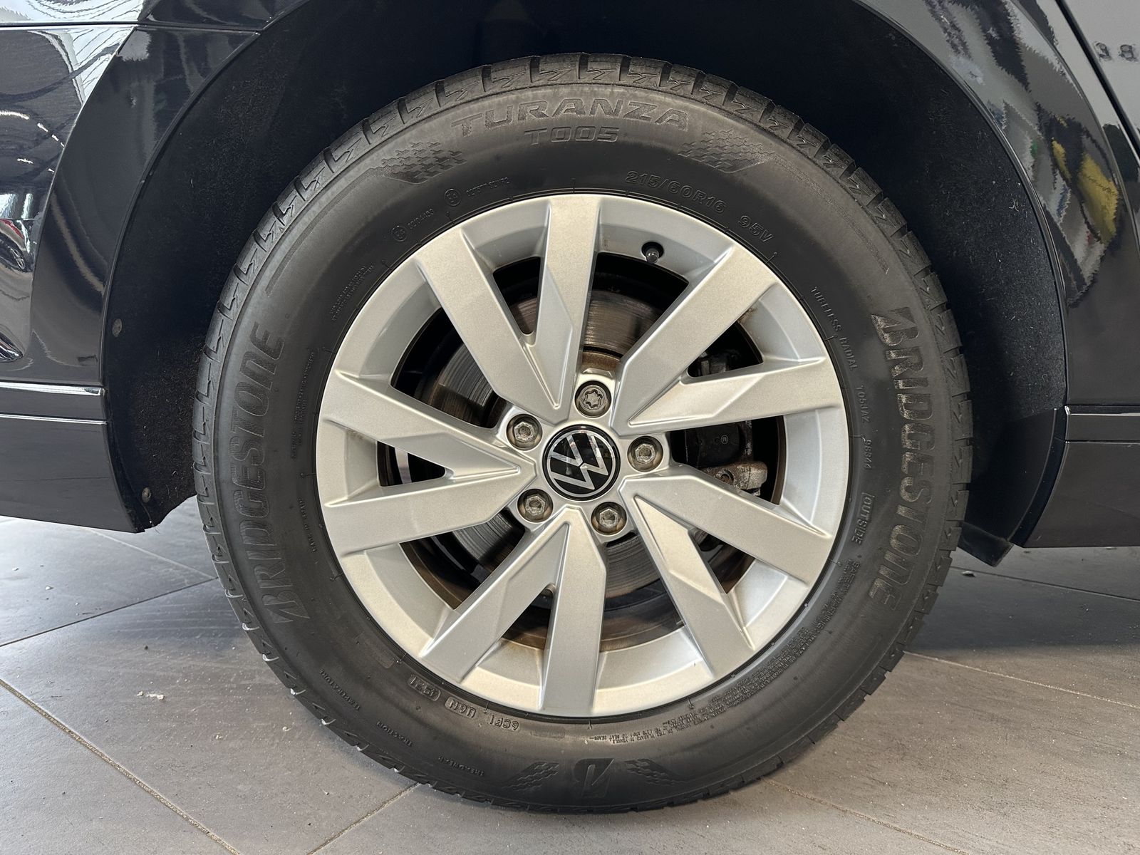 Fahrzeugabbildung Volkswagen Passat Variant 2.0 TDI Business NAV+LED+ACC+PANO