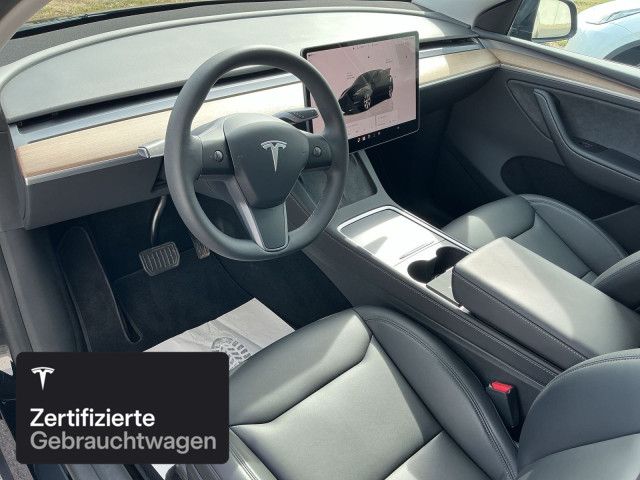 Tesla Model Y Long Range AWD foto 7