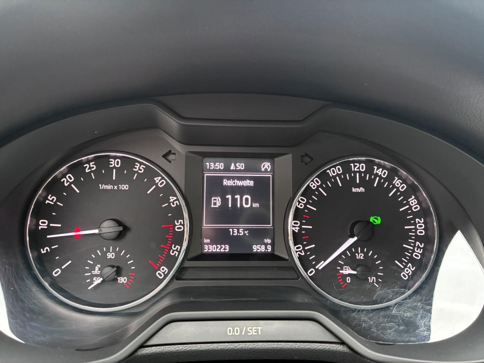 Skoda Octavia 2013 — photo 10