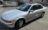 BMW 528i Auto 528i - BMW 528 aus 2000: 528i