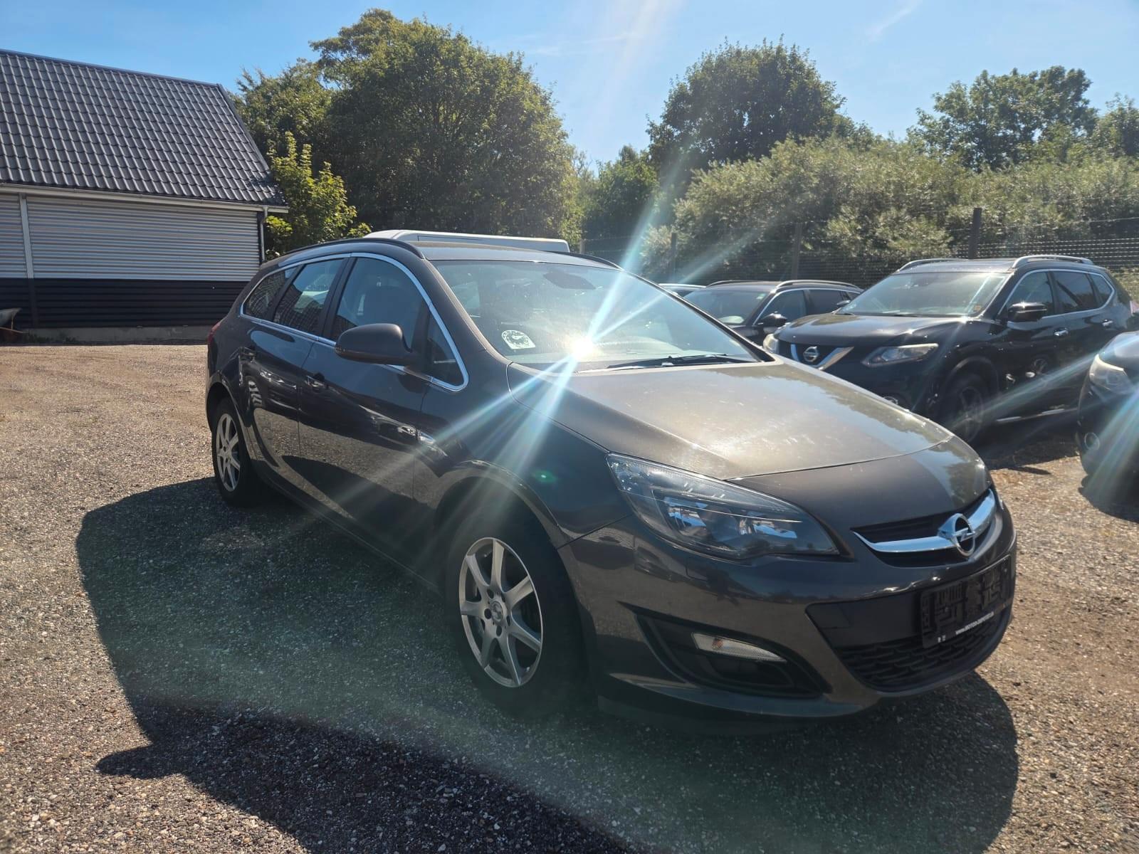 Opel Astra 2015 — photo 6