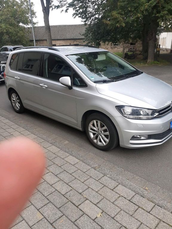 Image of Volkswagen Touran