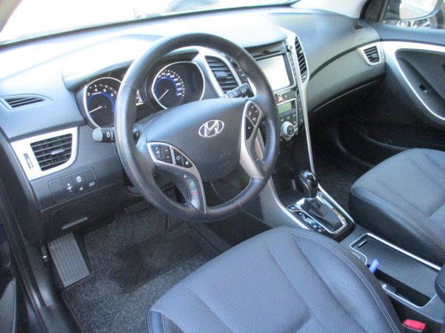 Fahrzeugabbildung Hyundai i30 blue Premium Automatik, Panorama-Dach