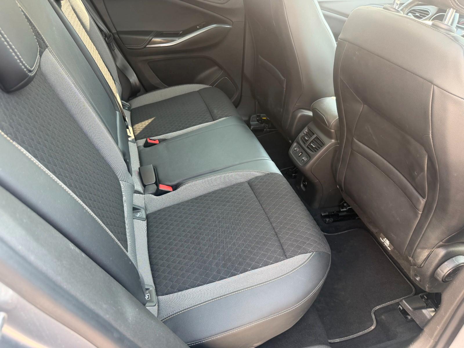 Opel Grandland (X)*Auto*Navi*RFK*Pano*AHK*LED*TÜV*Gar