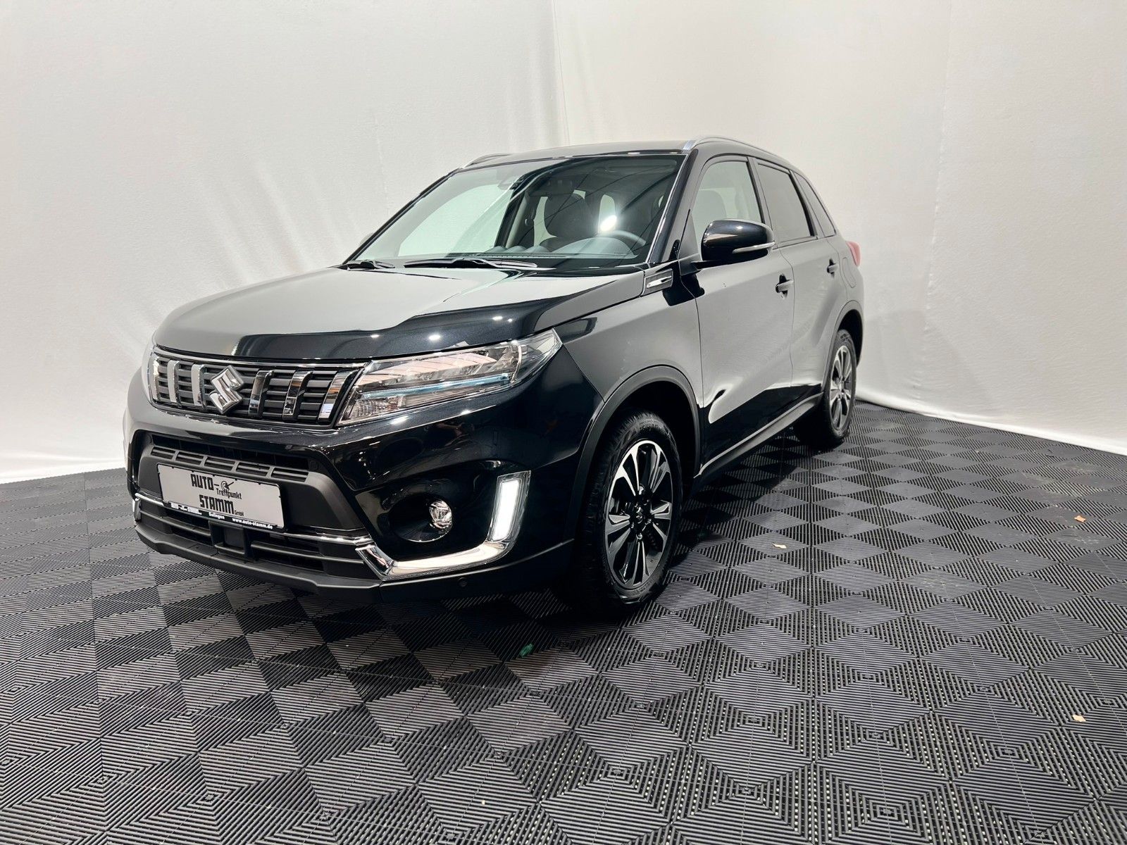 Fahrzeugabbildung Suzuki Vitara  1.5 DUALJET HYBRID AGS Comfort+